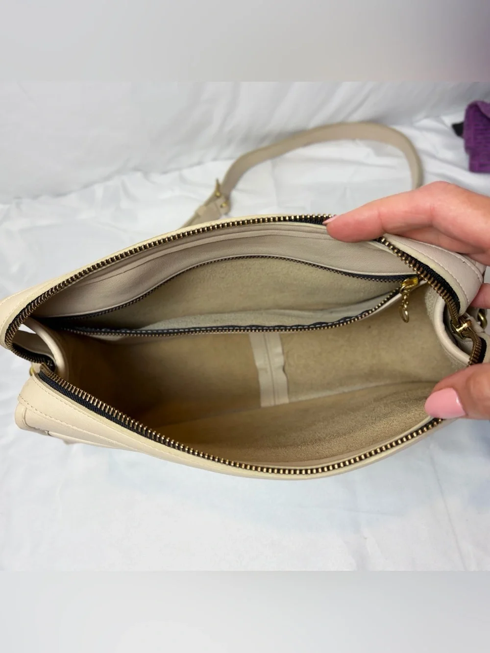 Vintage Coach Carson Crossbody Bag 9939 USA Made - Bone | Exceptional Condition